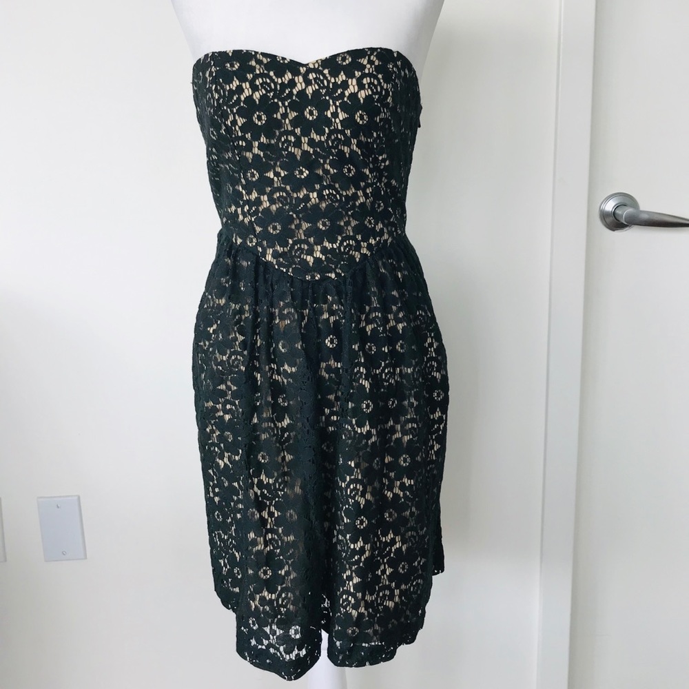 THE LIMITED Strapless Mini Lace Dress
